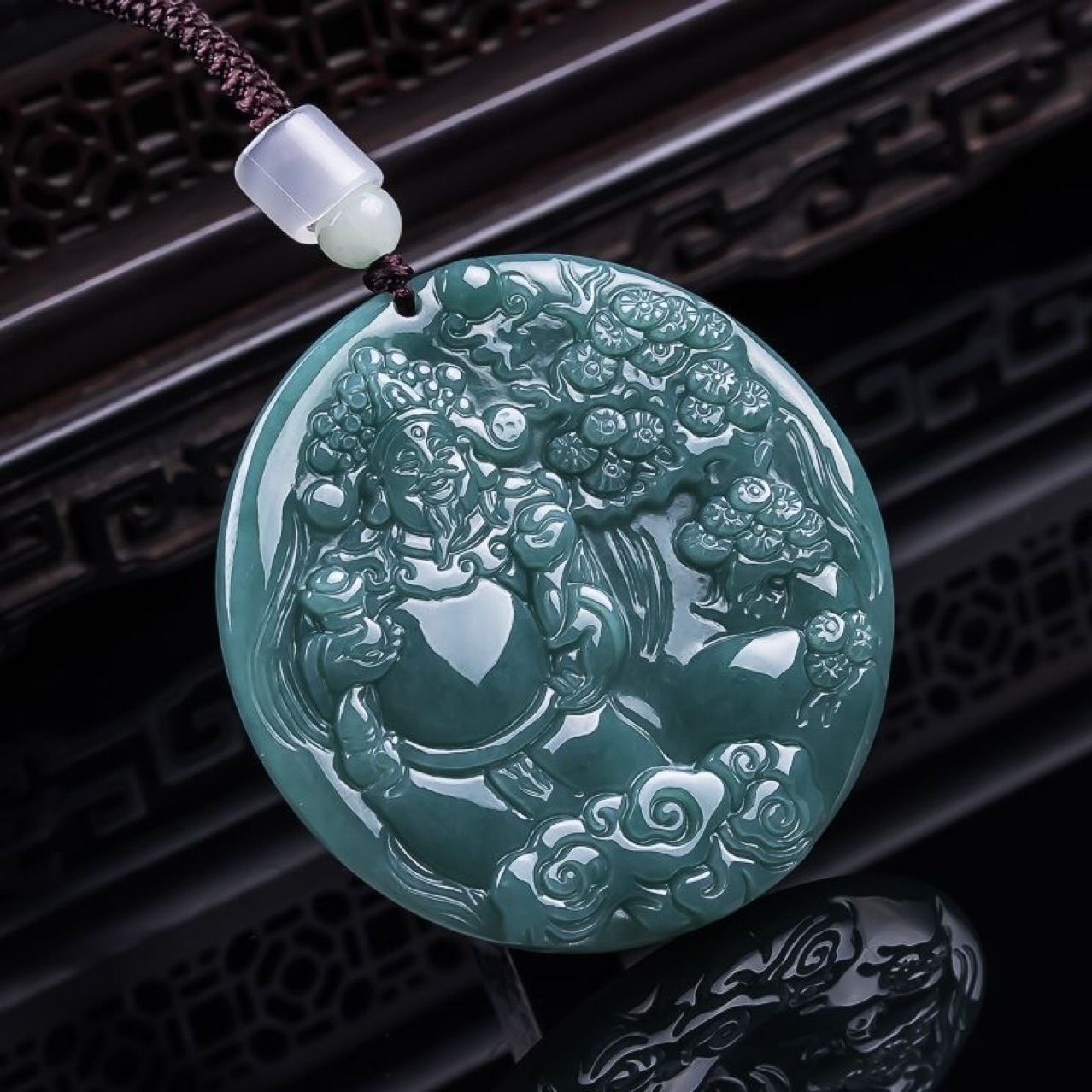 Jewelry & Watches Store - Burmesischer Jadeit Gott des Reichtums Anhänger